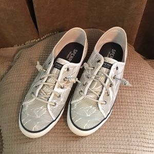 Women’s Sperry slip on shoes